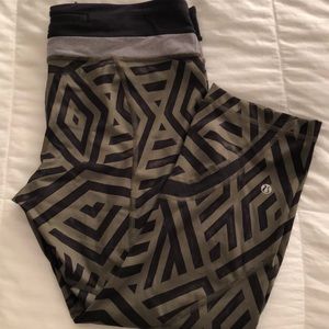 Lululemon crop pants